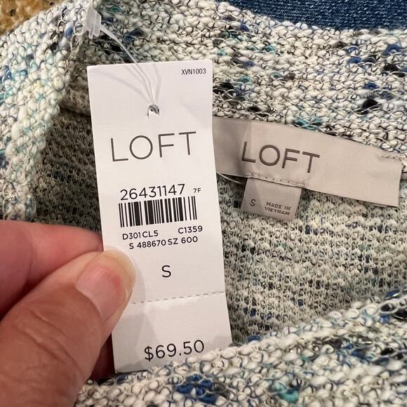 NWT LOFT Grey W/Blue Speckles Shimmer Boucle Sweater - SIZE SMALL - Picture 7 of 10